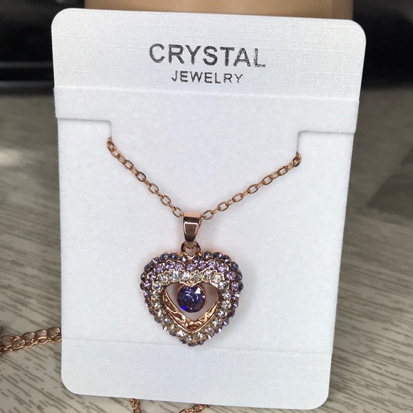Jewelry - Stunning rose gold crystal jewelry heart necklace Jewelry - Stunning rose gold crystal jewelry heart necklace